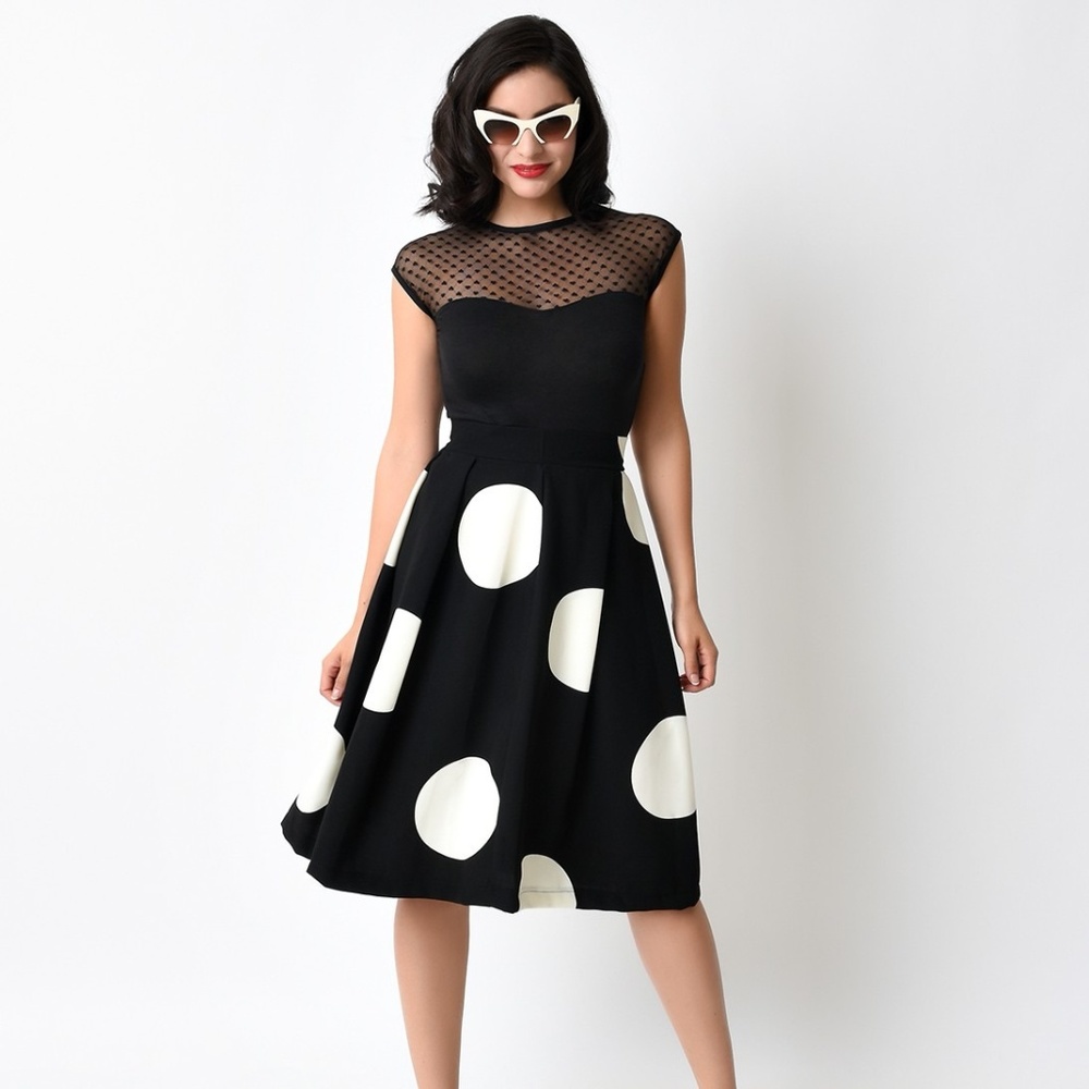 DISO Black & White Large Polka Dot Skirt (M-L)